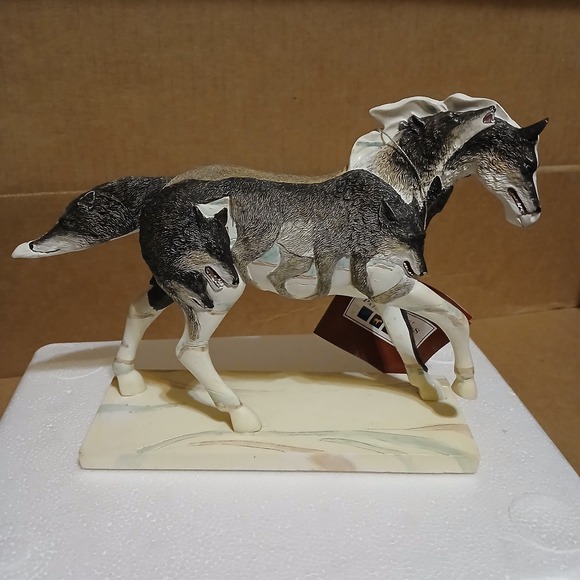 Trail of Painted Ponies Twilight Hunters Item No. 12262 Horse Figurine Wolves
